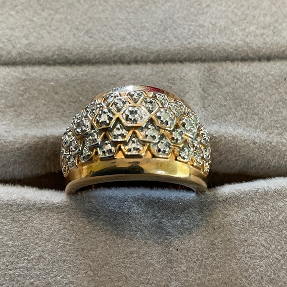 Jewelry - Elegant Gold Toned Sterling Silver Ring
